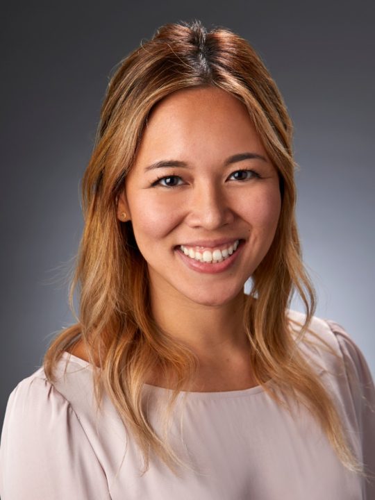 Portrait of Katherine Le-Bahn, FNP-C, pain management provider at Twin Cities Pain Clinic in Edina, MN