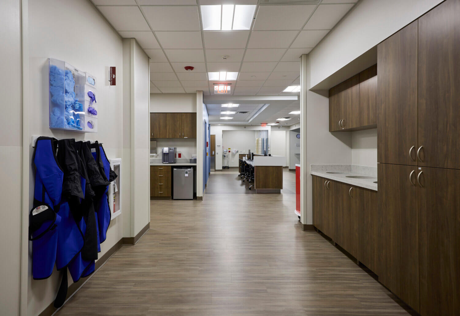 Straight on shot of the main nurse station at Twin Cities Surgery Center in Maplewood, MN